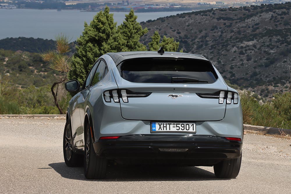 https://autogreeknews.gr/wp-content/uploads/2025/05/Ford-Mustang-Mach-E-X-7.jpg