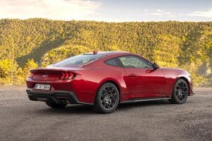 Ford-Mustang_Coupe_2024-(3)