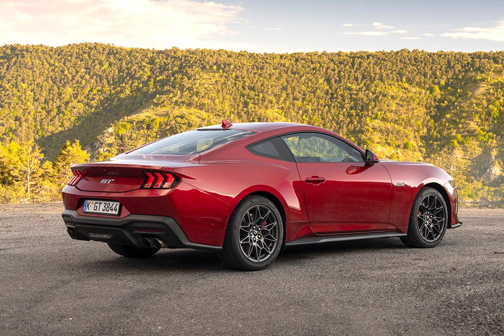 https://autogreeknews.gr/wp-content/uploads/2025/05/Ford-Mustang_Coupe_2024-3.jpg