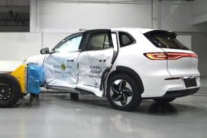 Geely-EX5-crash-test-(5)