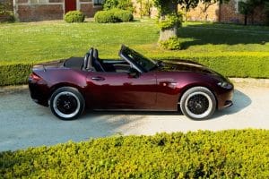 Gizele-Racing-Mazda-MX-5-Toji-1-2048×1366