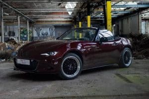 Gizele-Racing-Mazda-MX-5-Toji-3-2048×1381