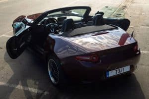 Gizele-Racing-Mazda-MX-5-Toji-5-copy-2048×1153