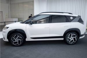 GqU9rMWXYAAwC0p_format=jpg&name=large