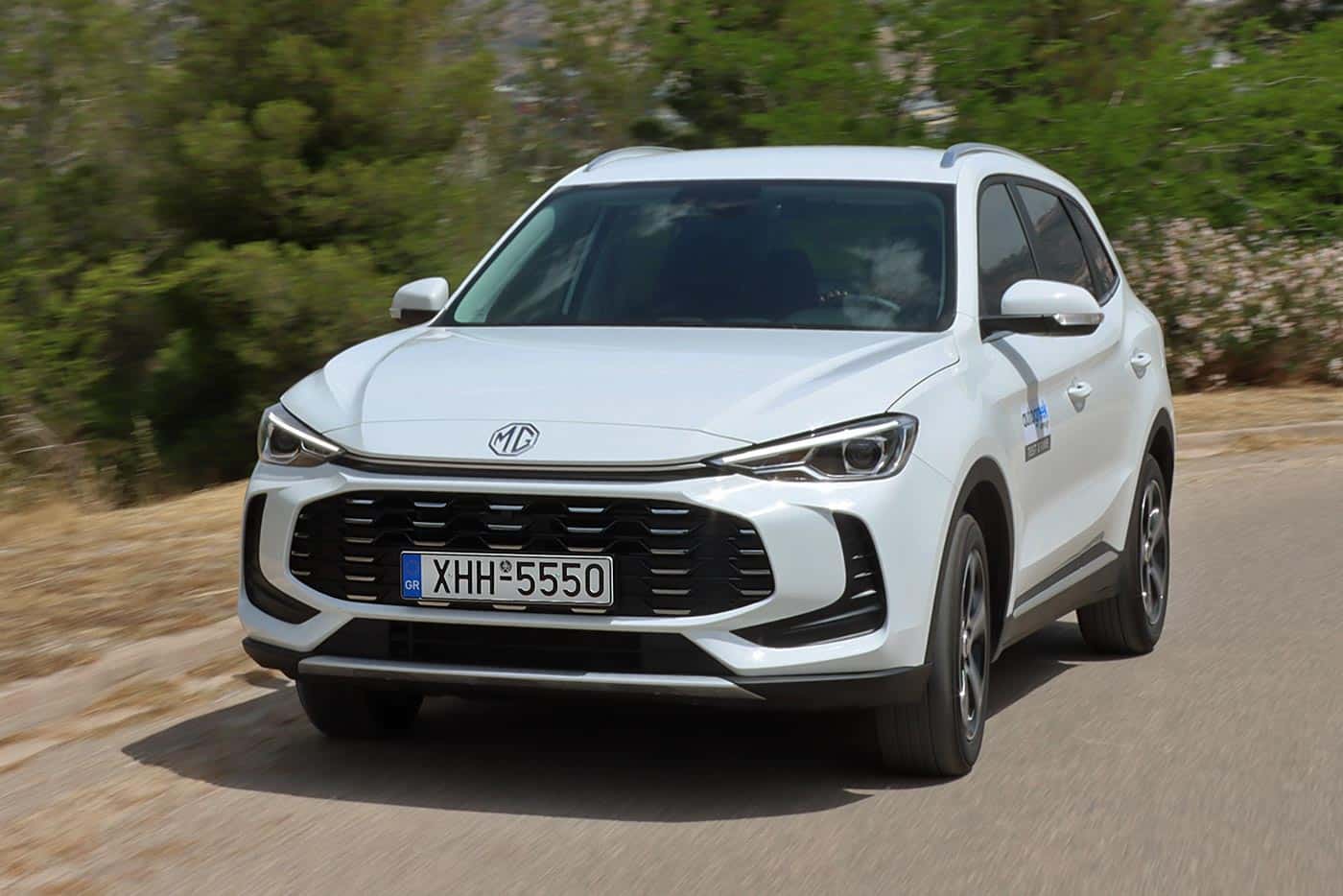 Σε νέες προκλητικά χαμηλές τιμές το MG ZS Max Hybrid+