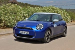 MINI Cooper SE 2025 (1)