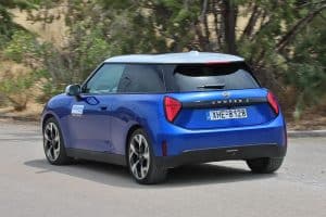 MINI Cooper SE 2025 (13)