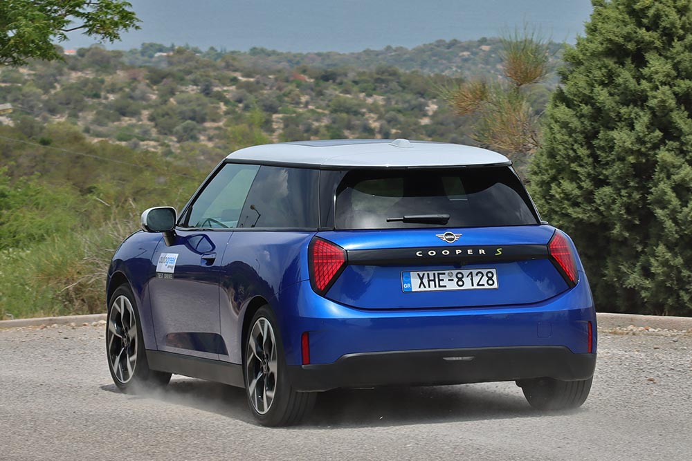 https://autogreeknews.gr/wp-content/uploads/2025/05/MINI-Cooper-SE-2025-4.jpg