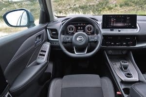 Nissan Qashqai 1.3 158 PS X-Tronic 4WD (16)