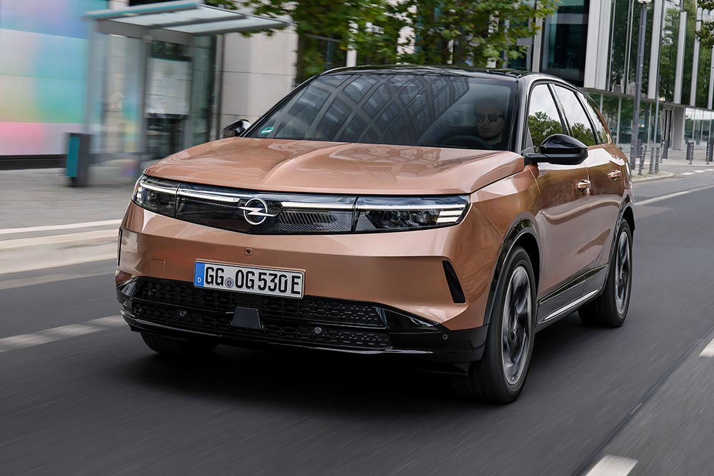 https://autogreeknews.gr/wp-content/uploads/2025/05/Opel-Grandland-electric.jpg
