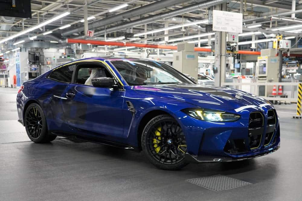 https://autogreeknews.gr/wp-content/uploads/2025/05/P90600484_lowRes_bmw-m4-cs-edition-vr-1.jpg