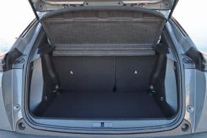 Peugeot 2008 1.2 Hybrid (12)