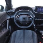 Peugeot 2008 1.2 Hybrid (15)