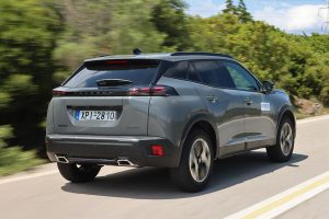 Peugeot 2008 1.2 Hybrid (3)