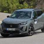 Peugeot 2008 1.2 Hybrid (31)