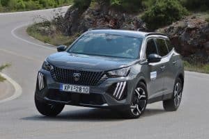 Peugeot 2008 1.2 Hybrid (34)