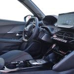 Peugeot 2008 1.2 Hybrid (9)