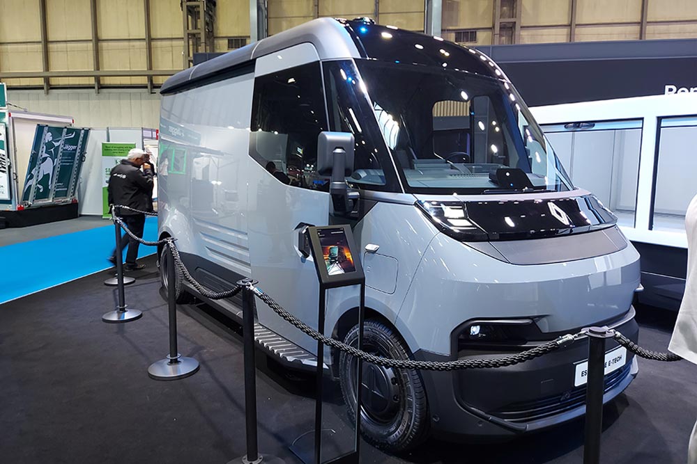 https://autogreeknews.gr/wp-content/uploads/2025/05/Renault-LCV-2025-11.jpg