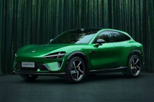 Xiaomi-YU7-522-103-2048×1536