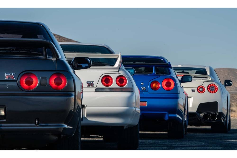 https://autogreeknews.gr/wp-content/uploads/2025/05/all-gt-r-lineup.jpg