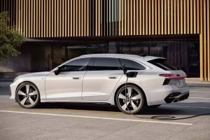 audi-a6-avant-e-hybrid-quattro-2025