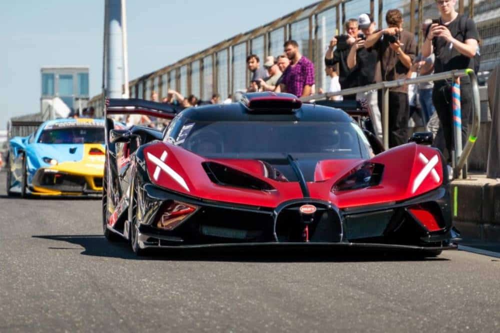Η Bugatti Bolide σβήνει τους πάντες στο Nurburgring (+video)
