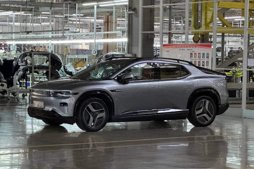 https://autogreeknews.gr/wp-content/uploads/2025/05/changan-e07-07.jpg