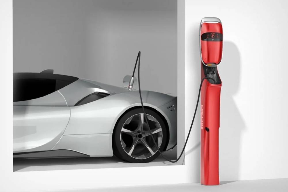 https://autogreeknews.gr/wp-content/uploads/2025/05/ferrari-charging.jpg
