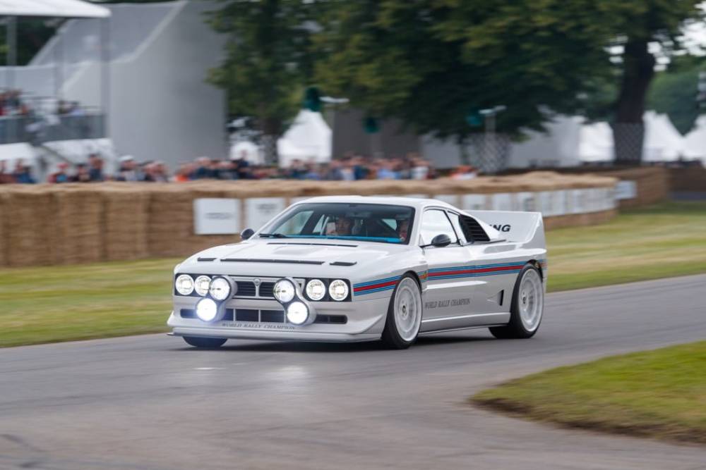 Μάγεψε τα πλήθη η νέα Lancia 037 Martini (+video)