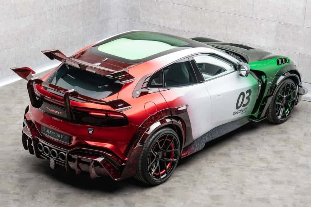 https://autogreeknews.gr/wp-content/uploads/2025/05/mansory-keeps-maiming-the-ferrari-purosangue-like-1.jpg