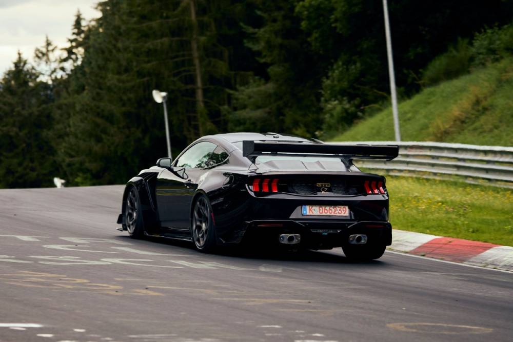 Ρεκόρ στο ρεκόρ η Ford Mustang GTD (+video)