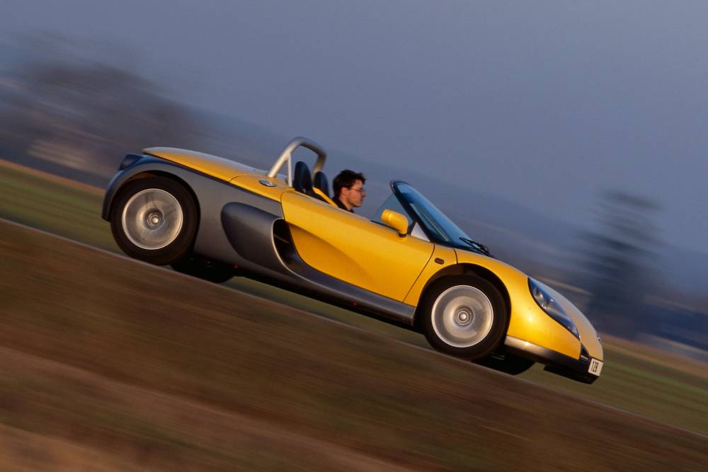 https://autogreeknews.gr/wp-content/uploads/2025/05/renault_sport_spider_32.jpg