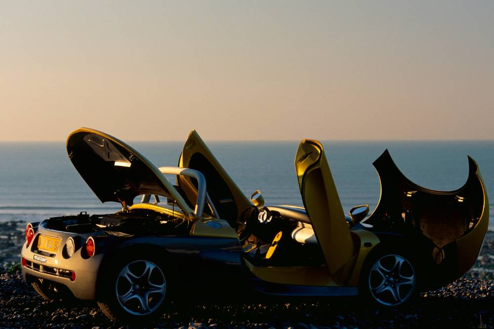 https://autogreeknews.gr/wp-content/uploads/2025/05/renault_sport_spider_34.jpg