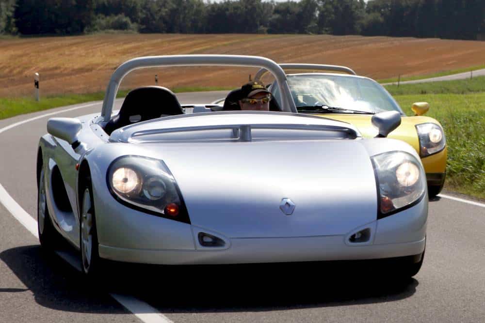 https://autogreeknews.gr/wp-content/uploads/2025/05/renault_sport_spider_7.jpg