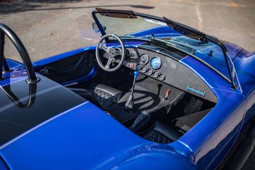 https://autogreeknews.gr/wp-content/uploads/2025/05/this-is-going-to-cause-a-major-ruckus-shelby-cobra-6.jpg