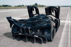 2024-bugatti-bolide-exterior-rear-quarter-1