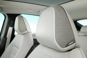 2026-Nissan-Leaf-Interior-8-2048×1366