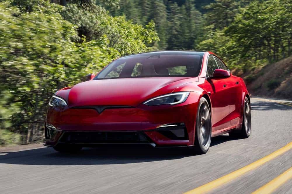 https://autogreeknews.gr/wp-content/uploads/2025/06/2026-tesla-model-s.jpg