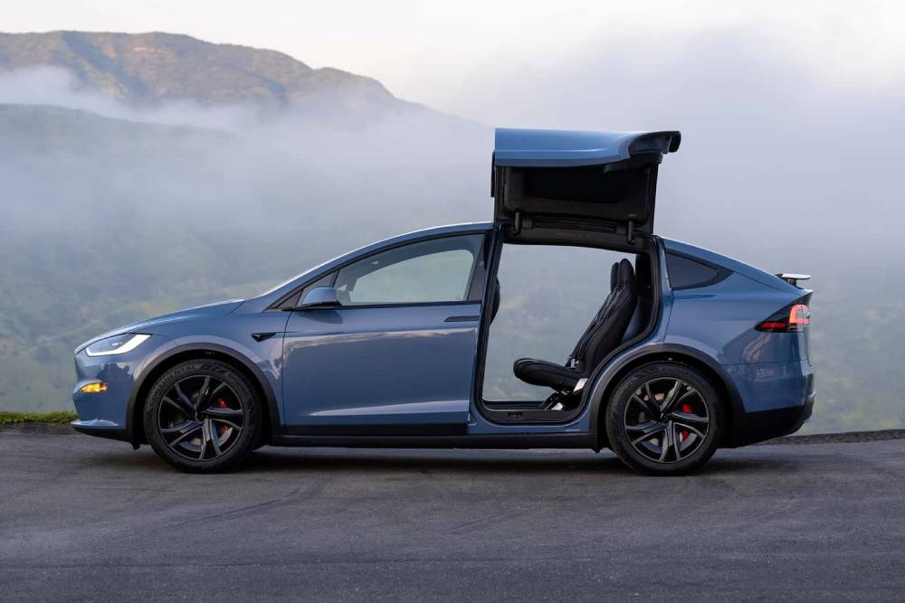 https://autogreeknews.gr/wp-content/uploads/2025/06/2026-tesla-model-x-2.jpg