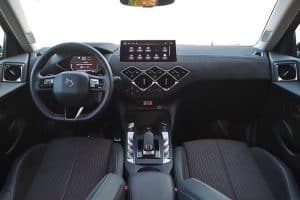 DS 3 1.2 Hybrid 145 (11)