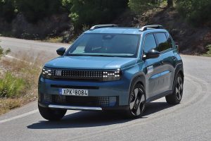 Fiat Grande Panda 1.2 Hybrid 110 HP (26)