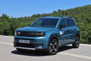 Fiat Grande Panda 1.2 Hybrid 110 HP (36)