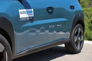 Fiat Grande Panda 1.2 Hybrid 110 HP (38)