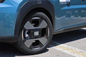 Fiat Grande Panda 1.2 Hybrid 110 HP (39)