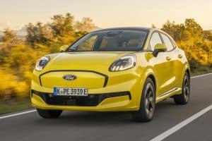 Ford-Puma_Gen-E_Electric_Yellow_003