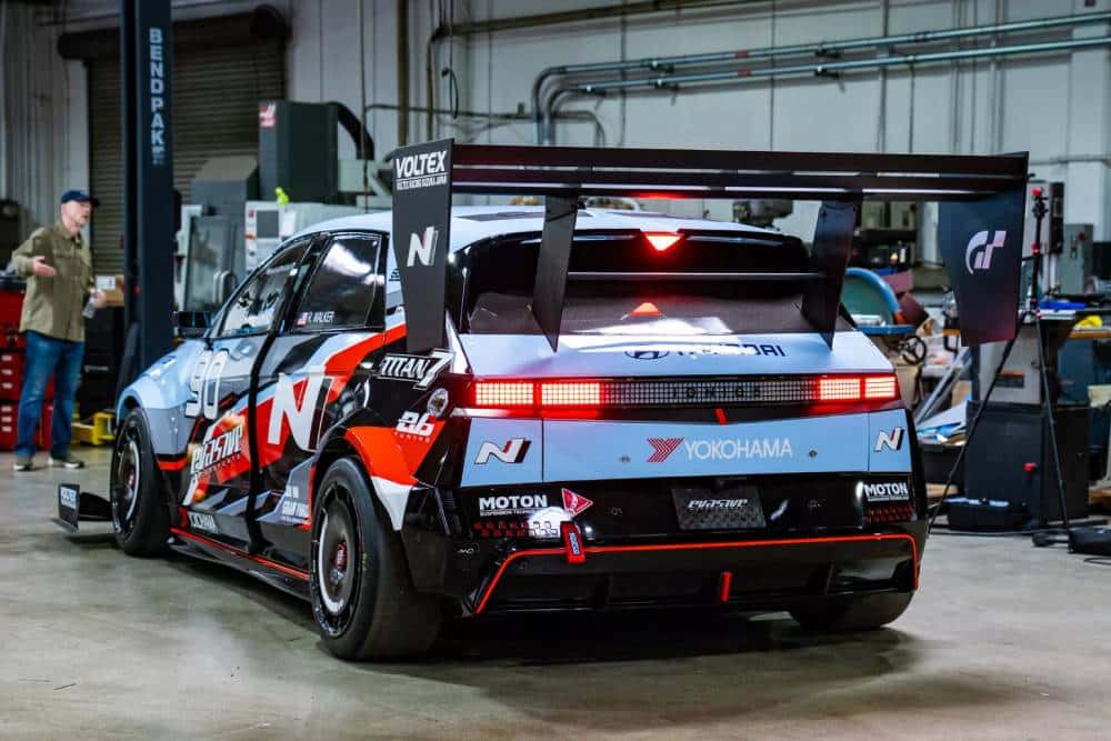 https://autogreeknews.gr/wp-content/uploads/2025/06/Hyundai-Ioniq-5-N-Pikes-Peak-612-3-2048x1153-1.jpg