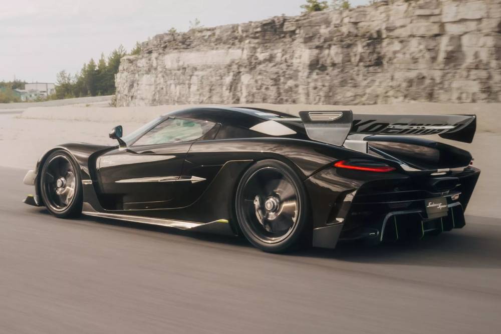 https://autogreeknews.gr/wp-content/uploads/2025/06/Koenigsegg-Sadairs-Spear-11-copy-2048x1152-1.jpg