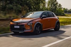 LanciaYpsilonHFCombo-dynamics (1)