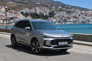 MG ZS MAX Hybrid+ Andros (1)