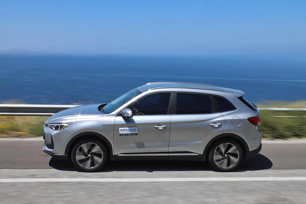 https://autogreeknews.gr/wp-content/uploads/2025/06/MG-ZS-MAX-Hybrid-Andros-8.jpg